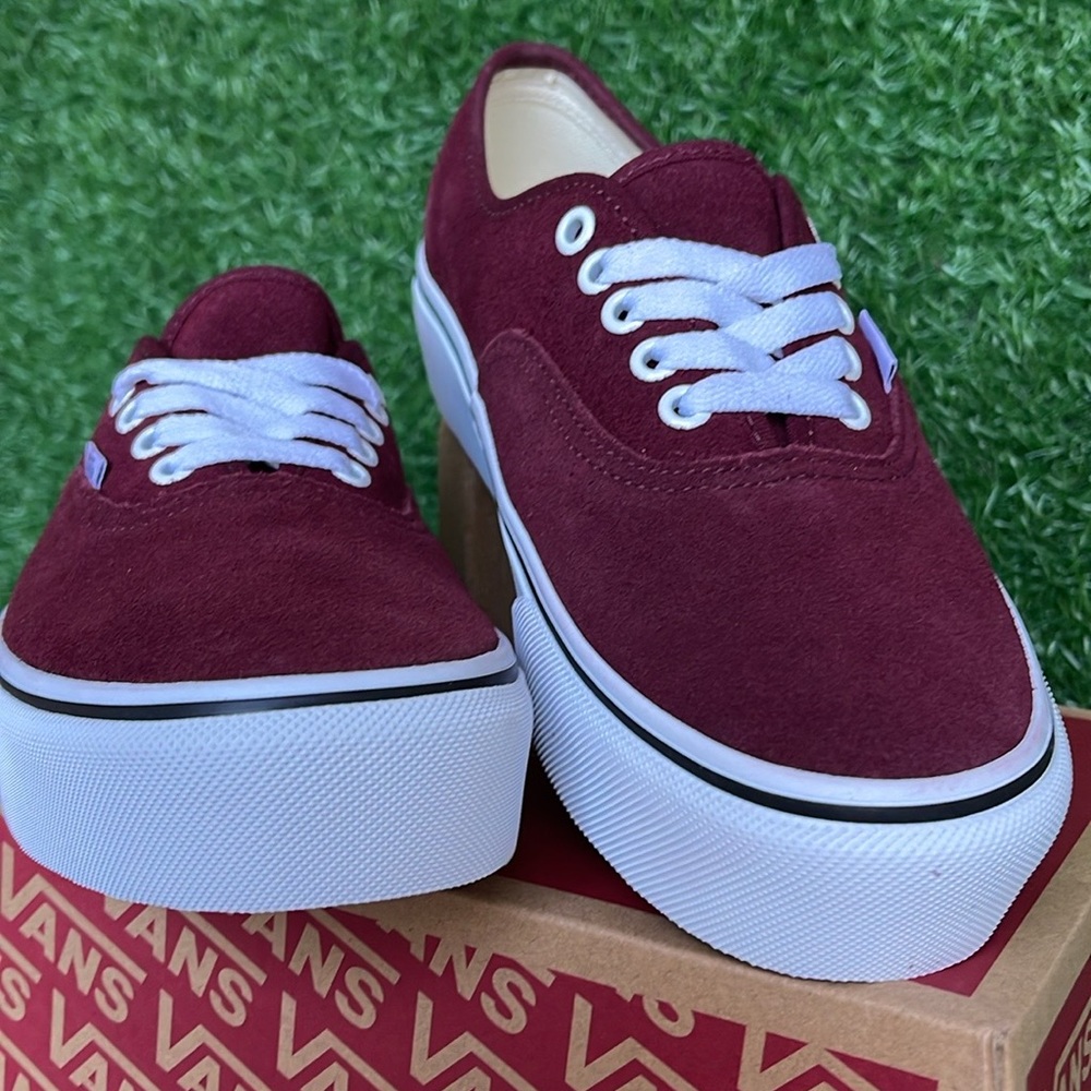 Vans WMNS Authentic Platfor
(Suede) Port Royale/True
VN0ARAVRJNR PlatformS - Picture 8 of 16